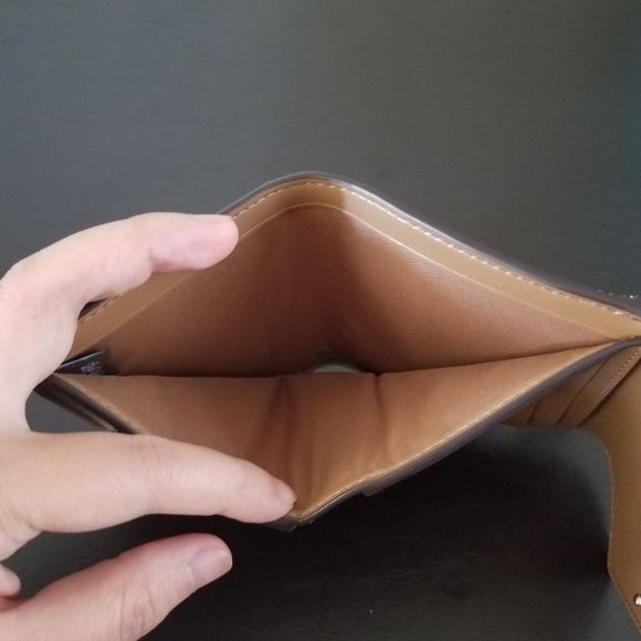 Coach Wallet - Picture 4 of 7